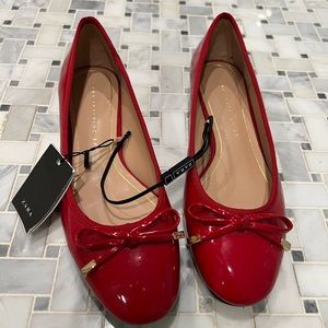 NWT Zara red patent kitten heels with gold detail